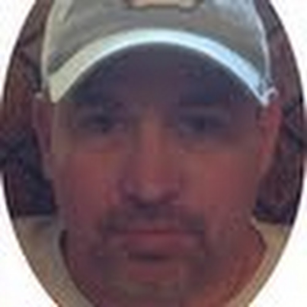 Meet your Posher, Rayvis